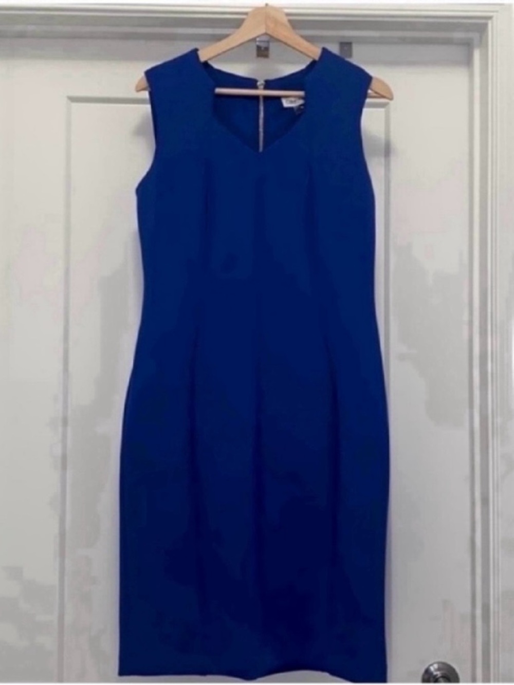💙 NWT! Blue CALVIN KLEIN V-Neck Sleeveless Sheath Dress - Size 12